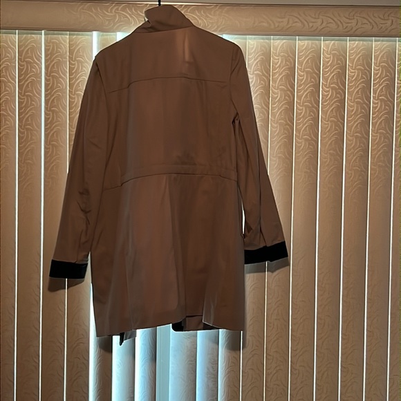 Coat - Picture 2 of 3